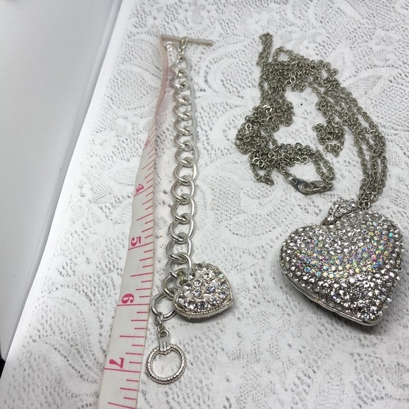Curated bundle rhinestone sparkle puff heart jewelry set necklace and bracelet - Picture 5 of 8